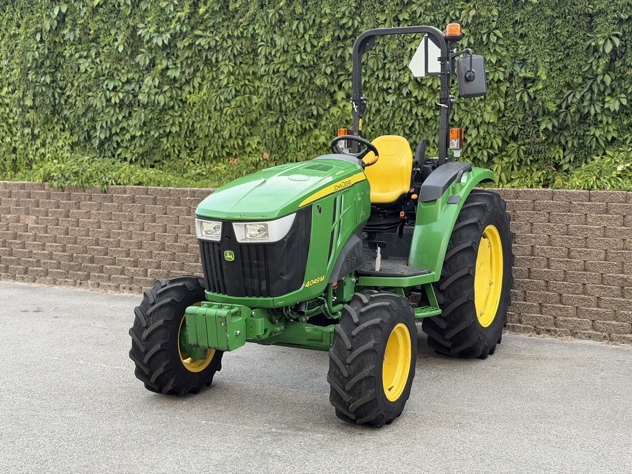 John Deere 4049 M 4RM
