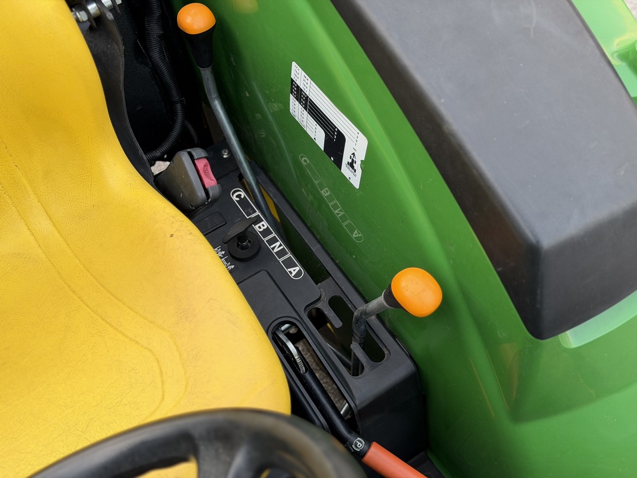 John Deere 4049 M 4RM - Image 15