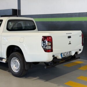 Caixa Mistubishi L200 SpaceCab
