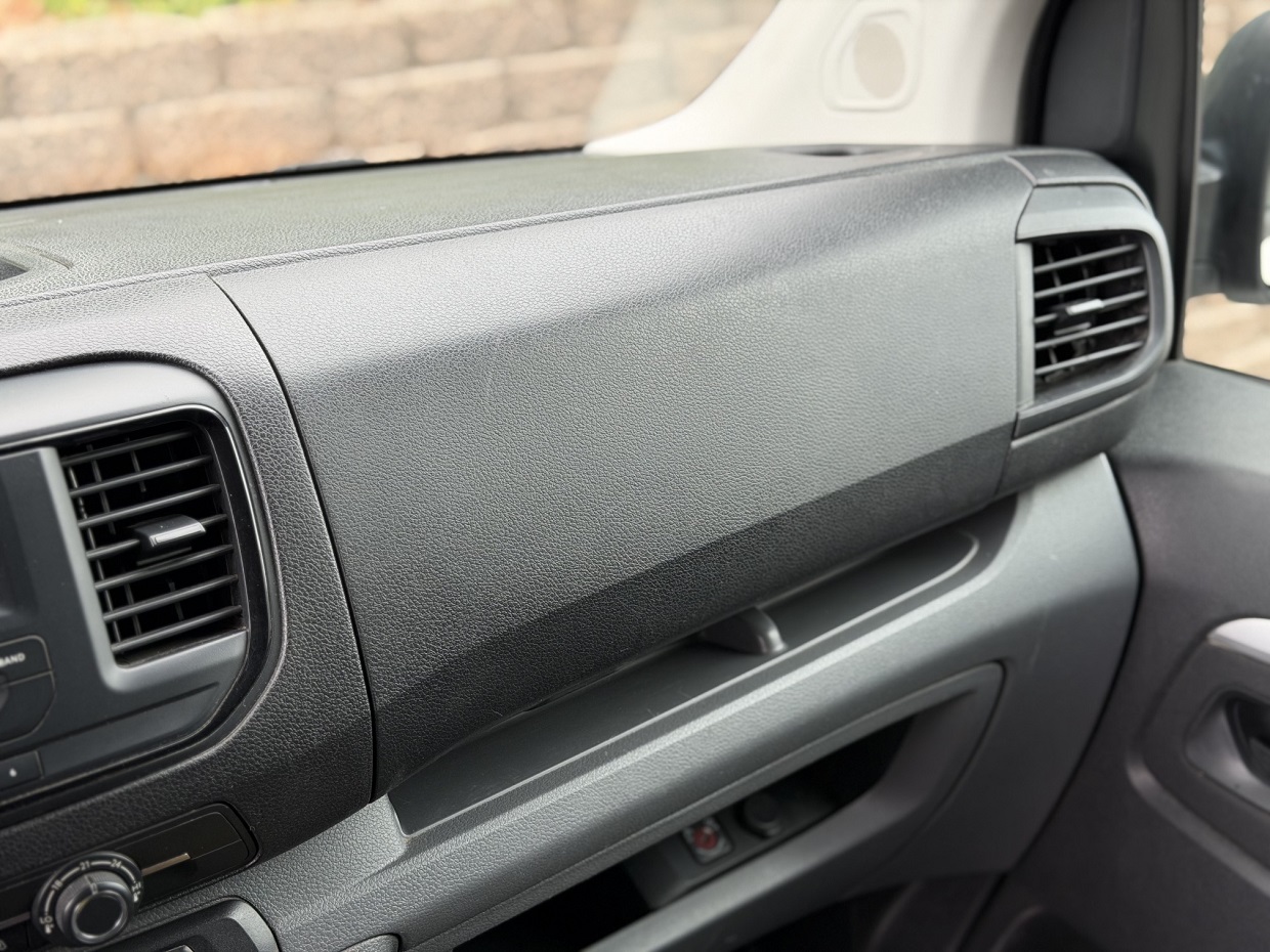 Peugeot Expert 1.5 BlueHDi 120HP 6L - Image 15