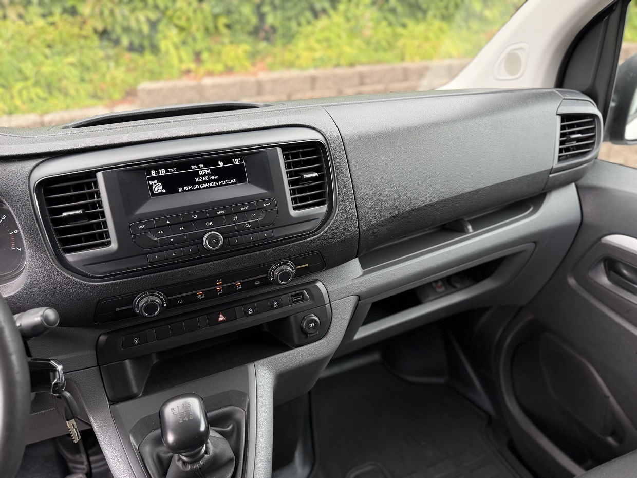Peugeot Expert 1.5 BlueHDi 120HP 6L - Image 16