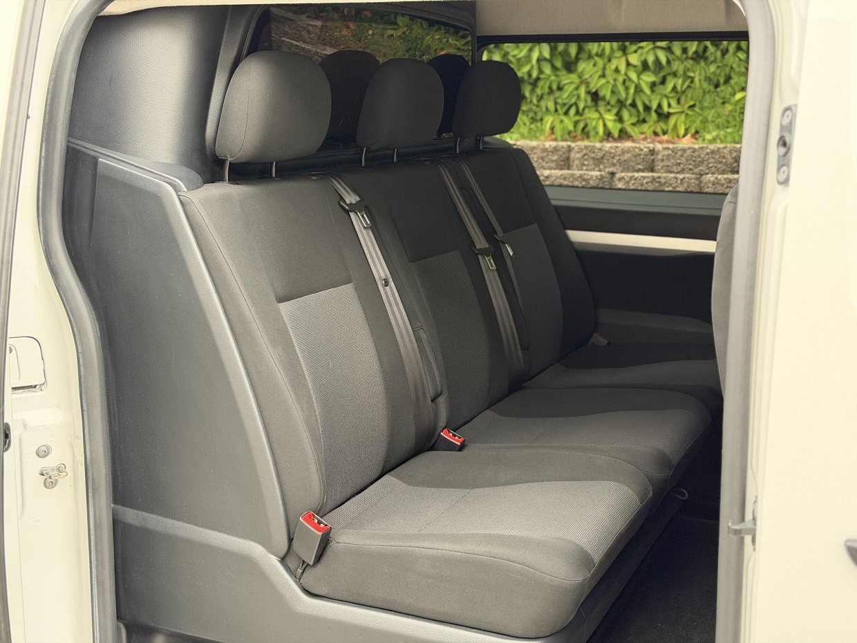 Peugeot Expert 1.5 BlueHDi 120HP 6L - Image 23