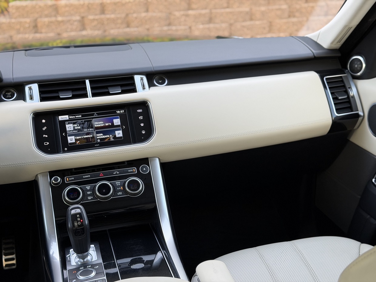 Land Rover Range Rover Sport 3.0 SDV6 HSE Dynamic - Image 15