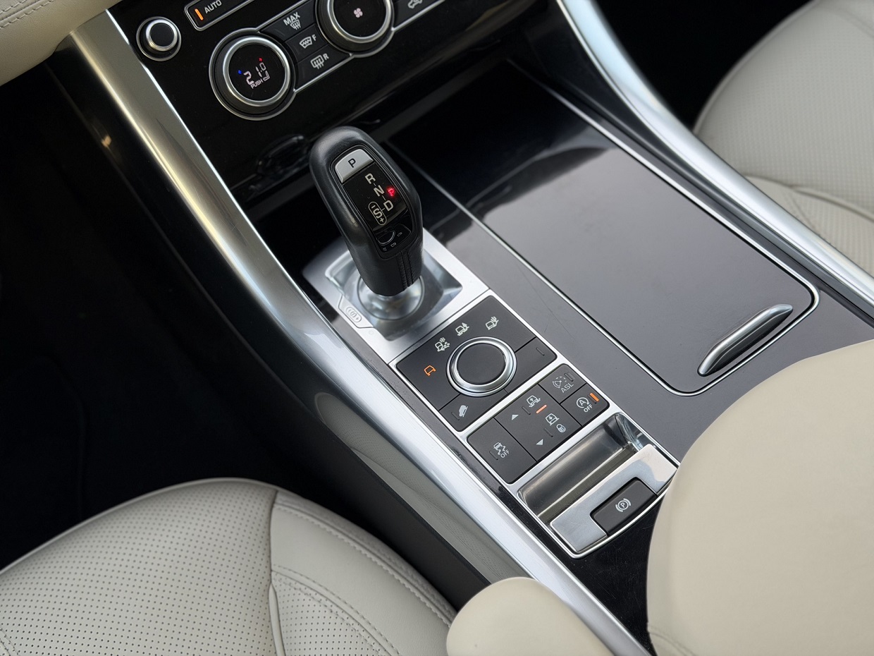 Land Rover Range Rover Sport 3.0 SDV6 HSE Dynamic - Image 21