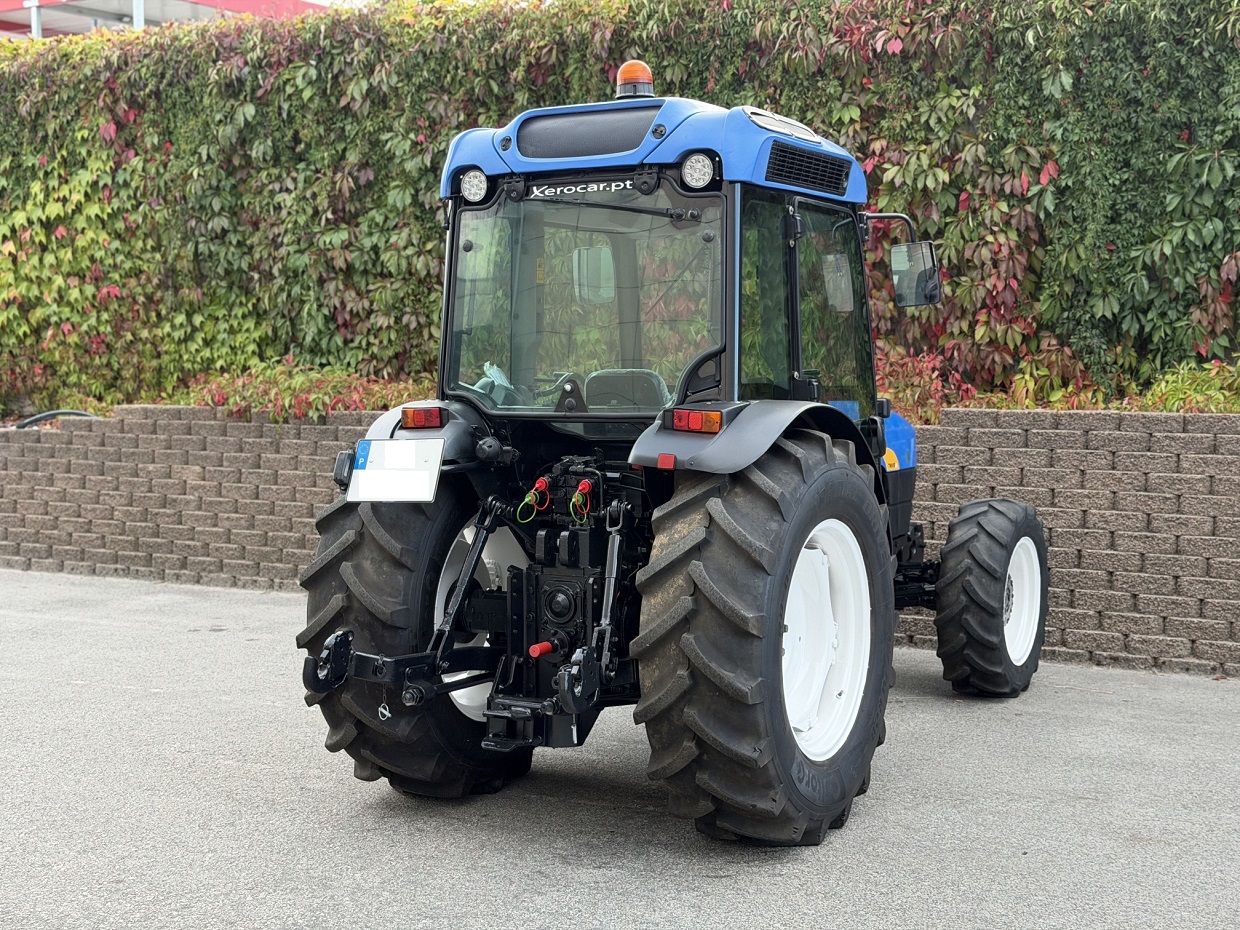 New Holland TN95FA Cab/AC 4RM - Image 6