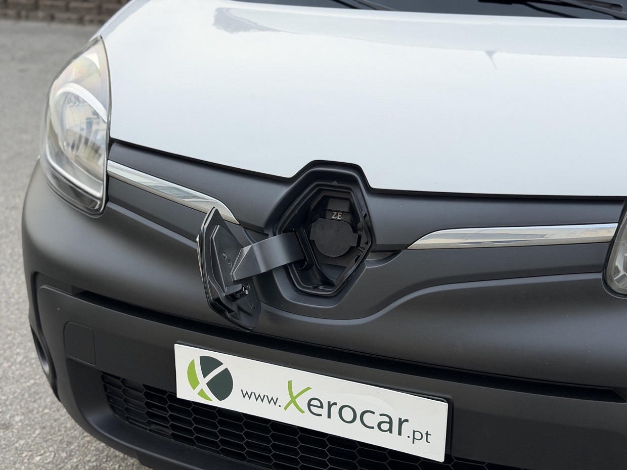 Renault Kangoo Maxi Z.E. 33 Eletric - Image 4