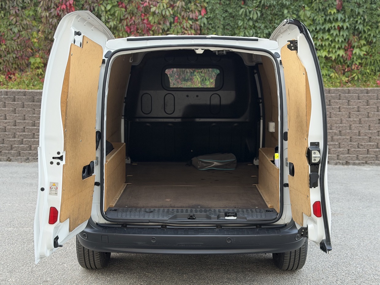 Renault Kangoo Maxi Z.E. 33 Eletric - Image 9