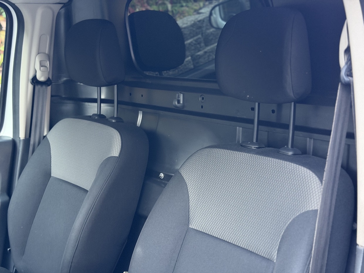 Renault Kangoo Maxi Z.E. 33 Eletric - Image 19