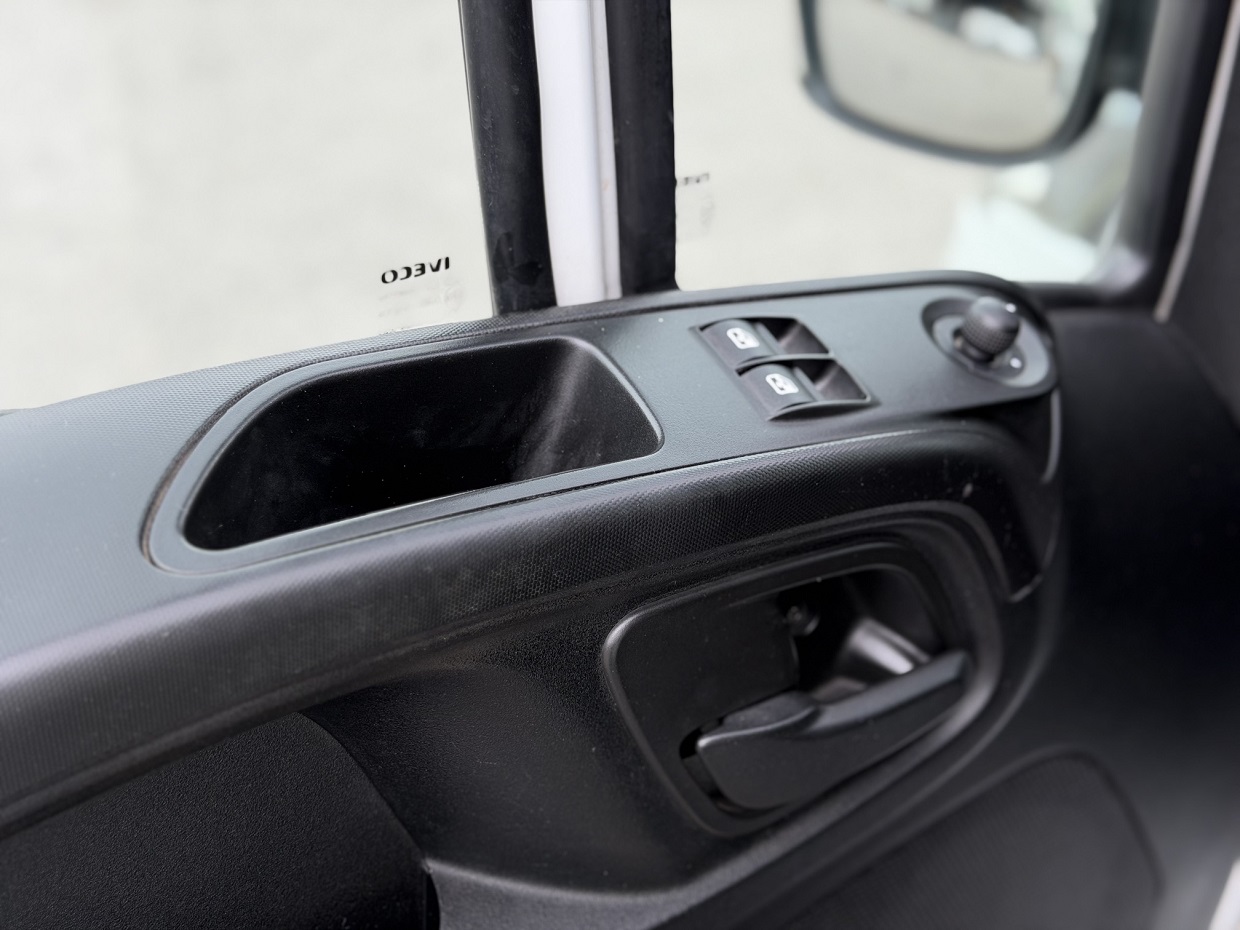 Iveco Daily 72-170 3L - Image 24