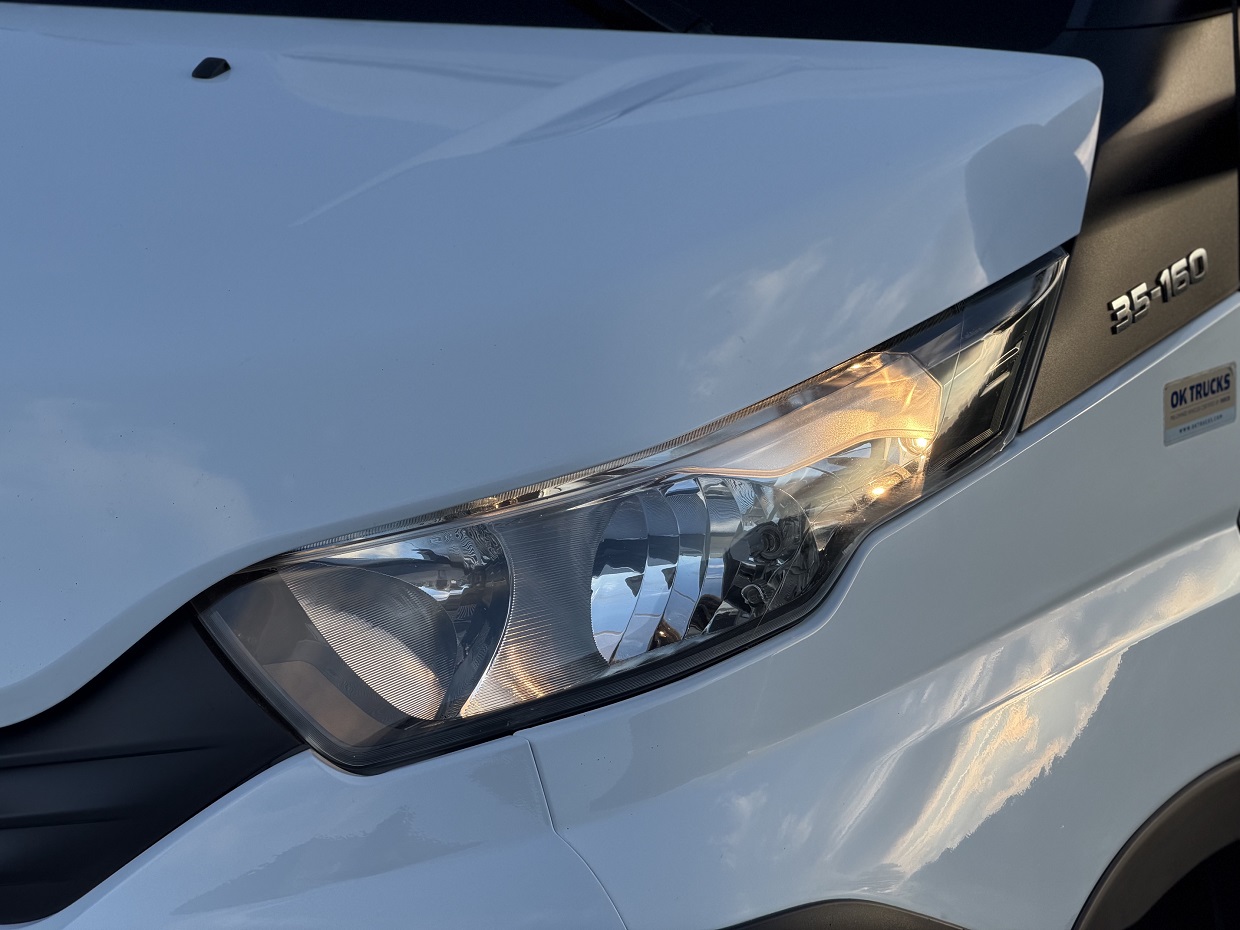 Iveco Daily 35-160 3L Plataforma - Image 4