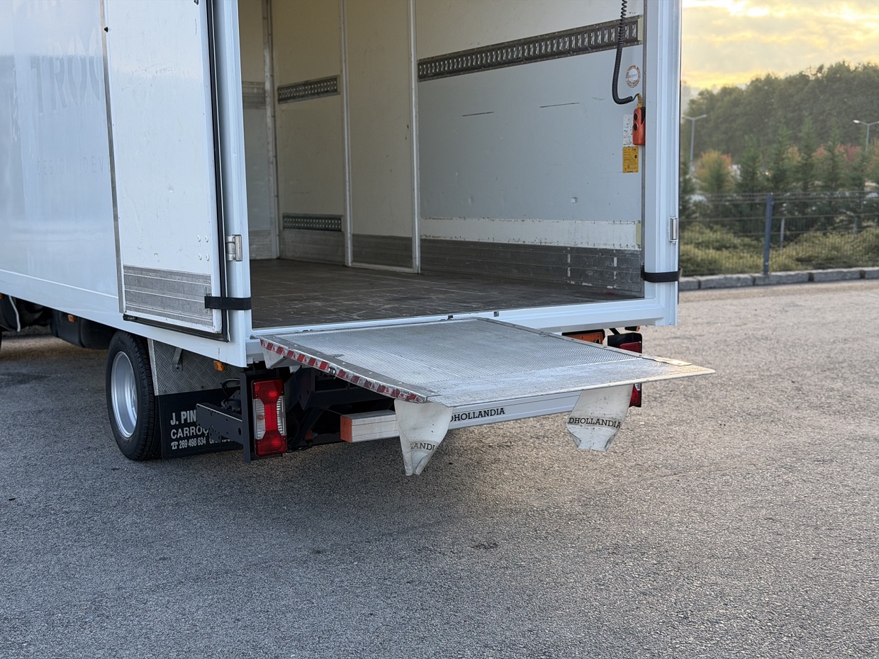 Iveco Daily 35-160 3L Plataforma - Image 12