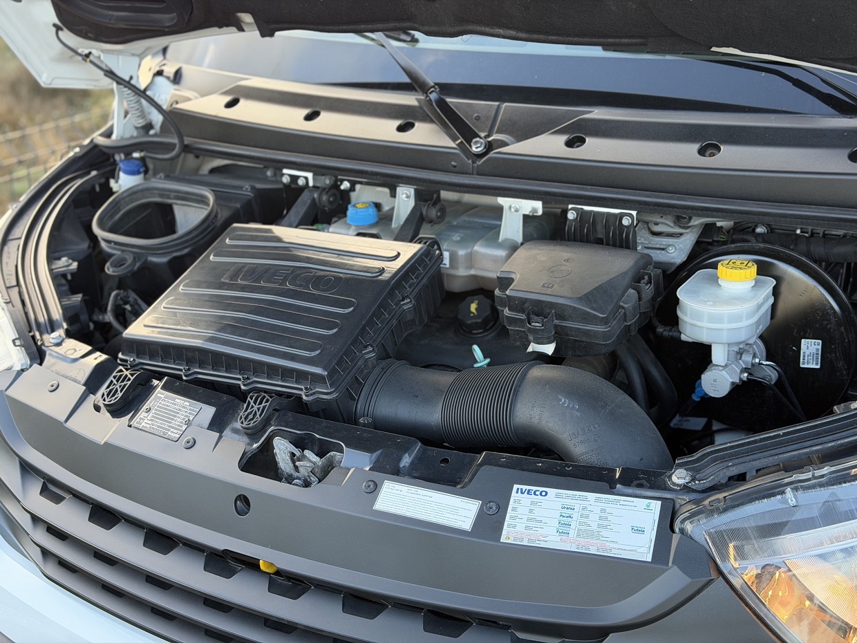 Iveco Daily 35-160 3L Plataforma - Image 30