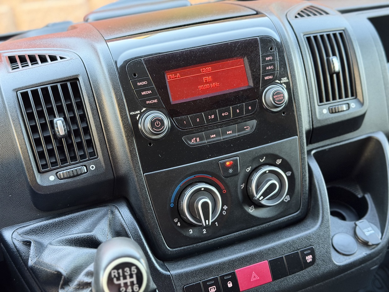 Peugeot Boxer 2.2 BlueHDi 120HP L1H1 3L - Image 13