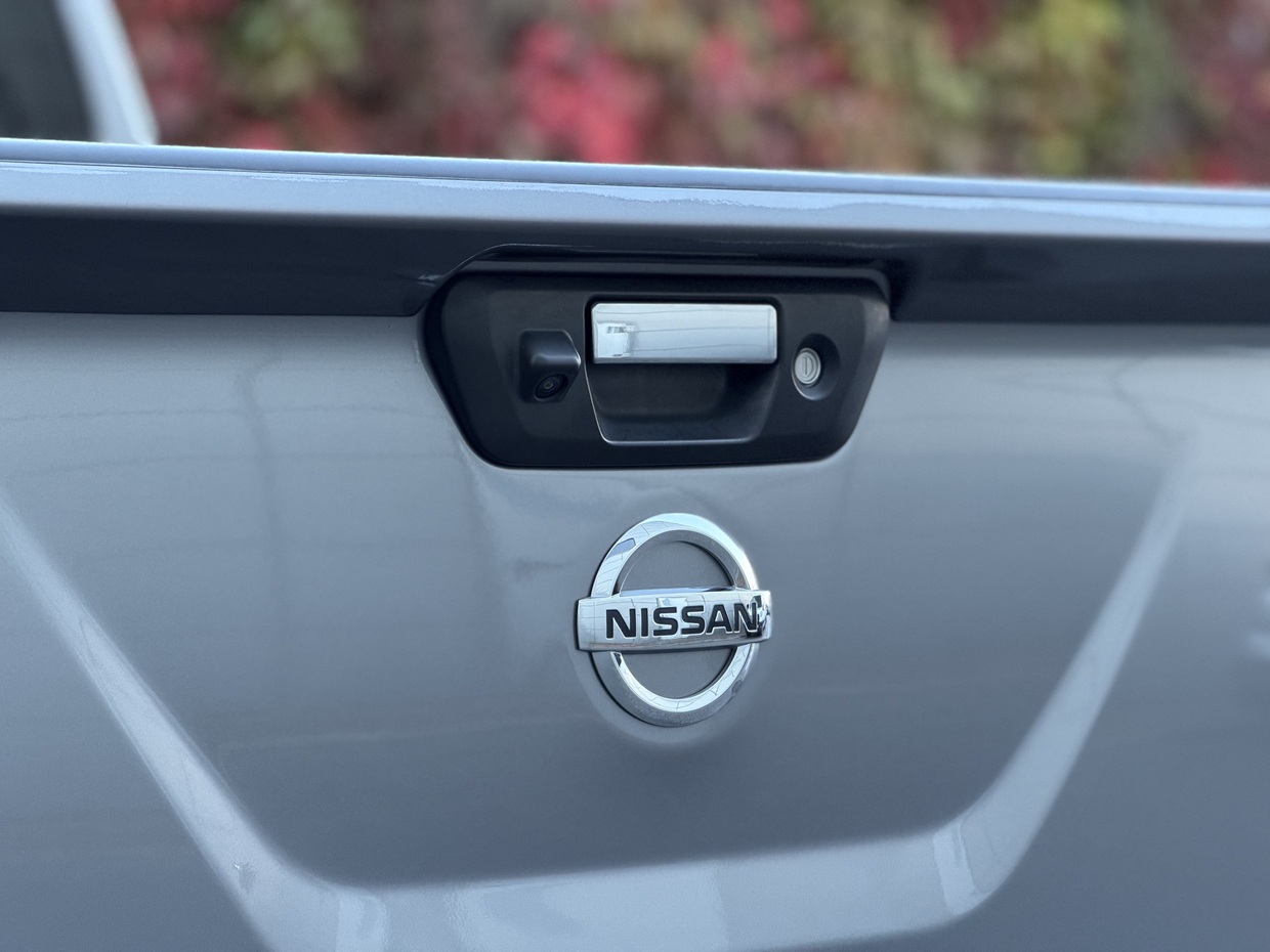 Nissan Navara N-Connecta 2.3 DCi 190HP 4WD 3L - Image 12