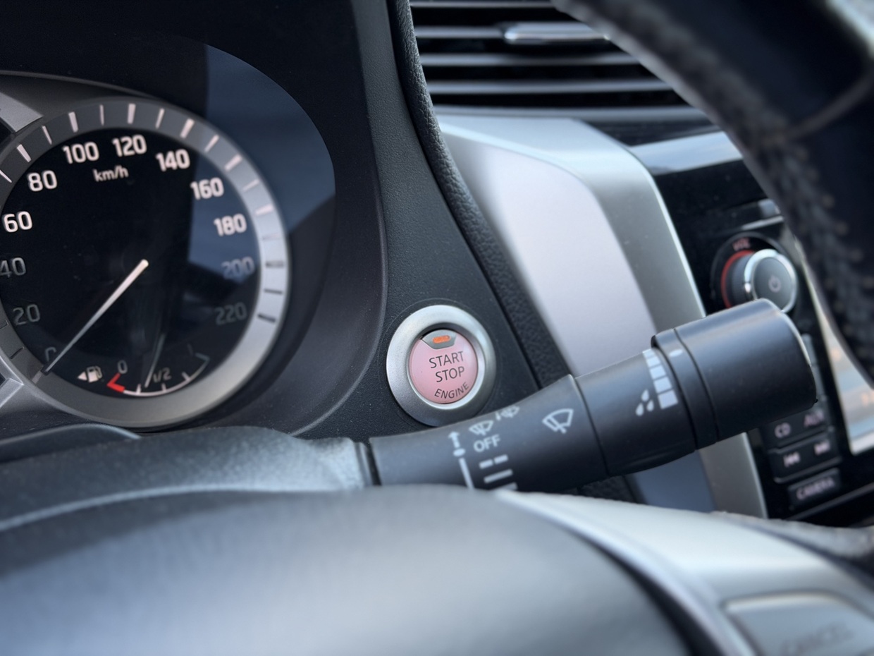 Nissan Navara N-Connecta 2.3 DCi 190HP 4WD 3L - Image 20