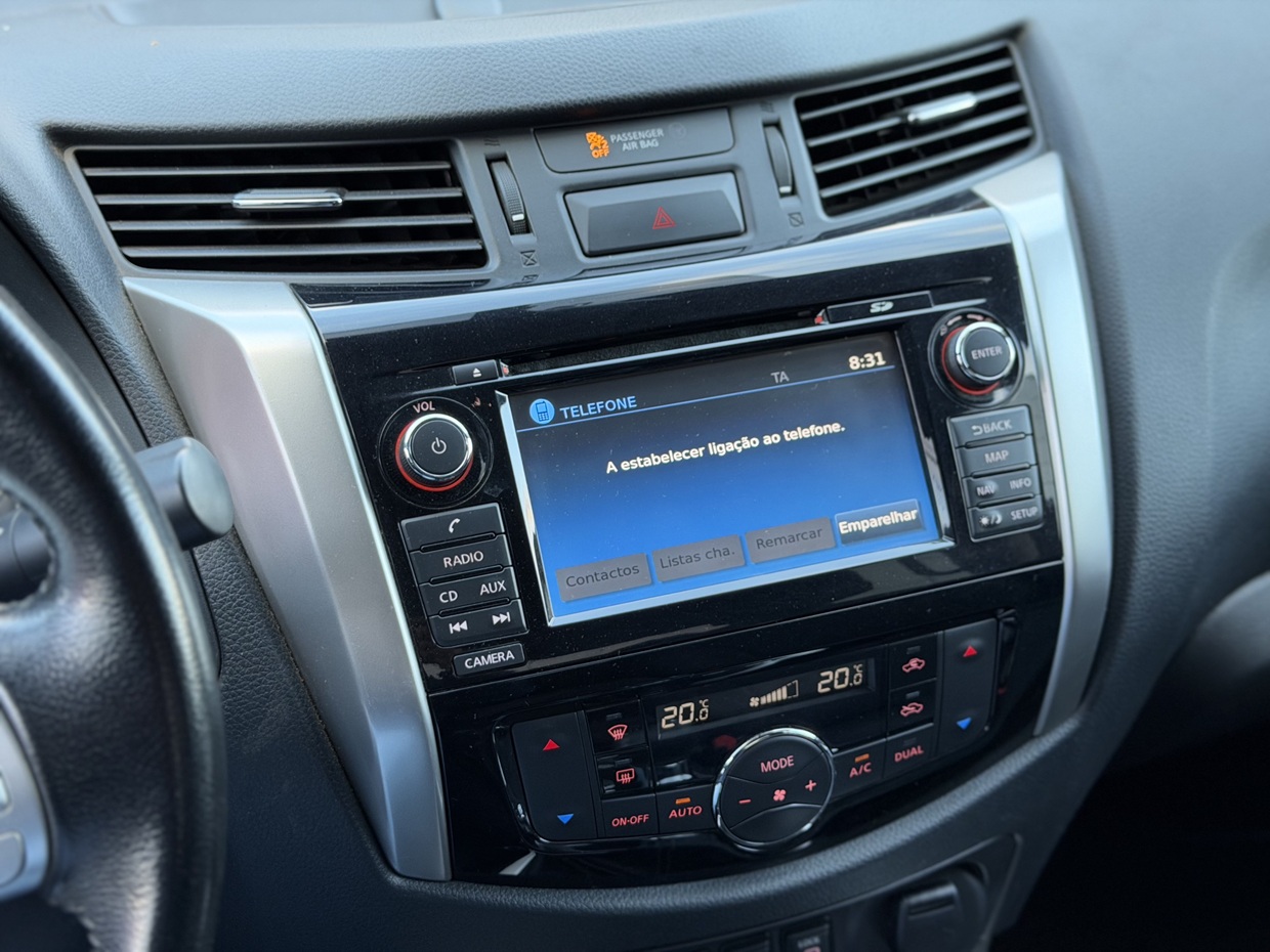 Nissan Navara N-Connecta 2.3 DCi 190HP 4WD 3L - Image 24